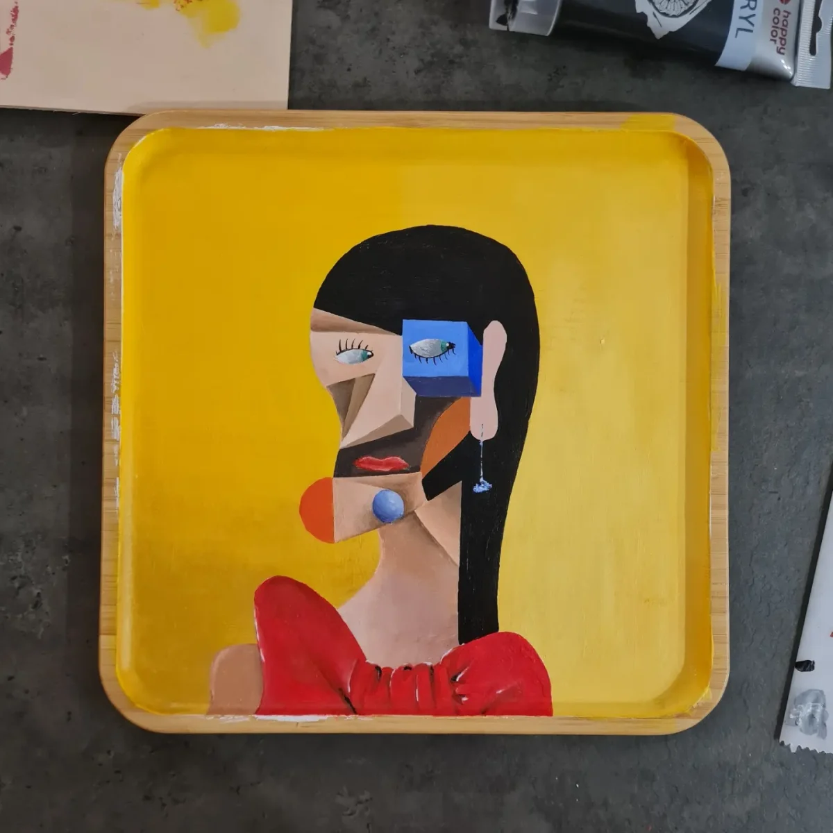 The Host – Wooden Tray, Acrylic Paint, ~20 × 20 cm, 2023